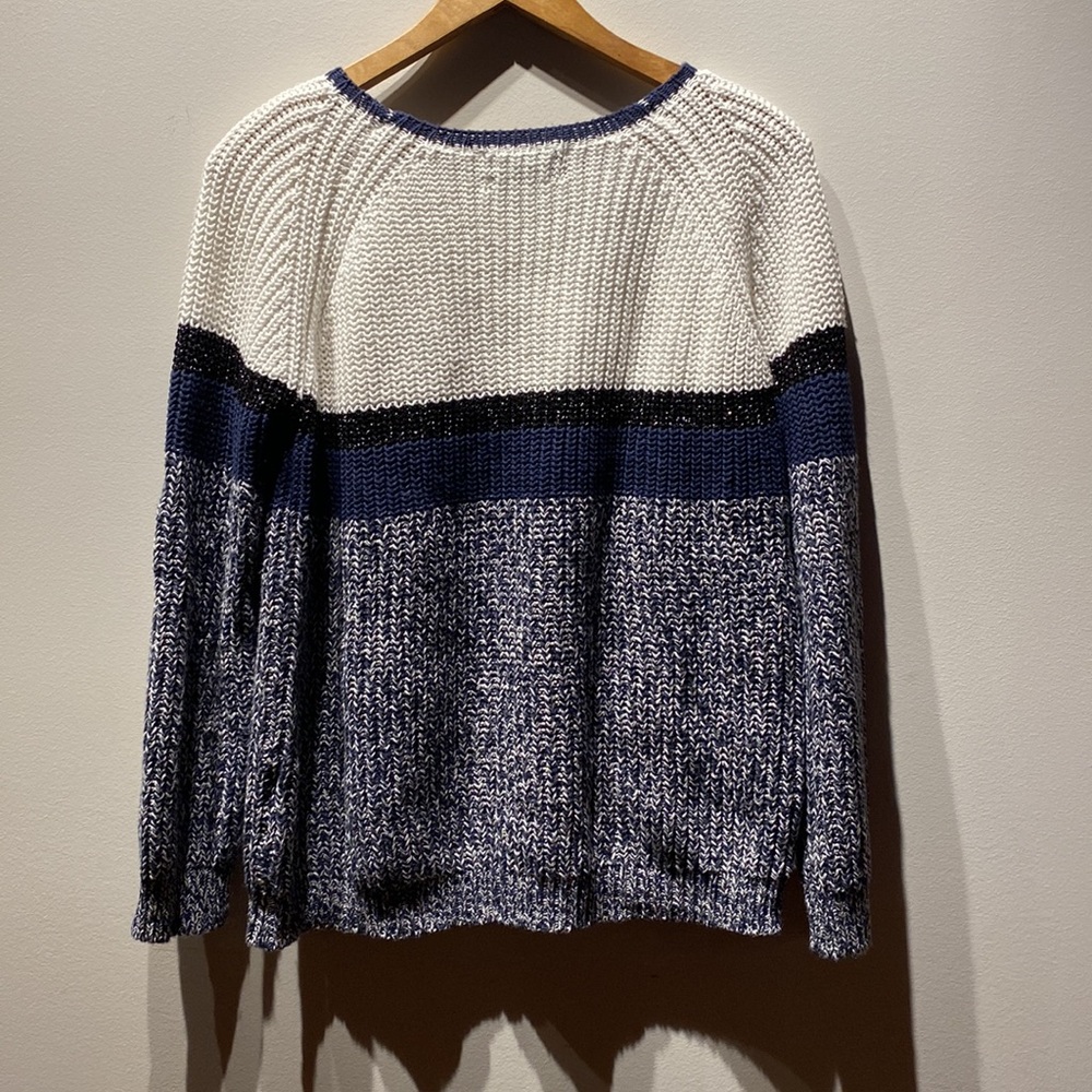 Sweater - Picture 2 of 5
